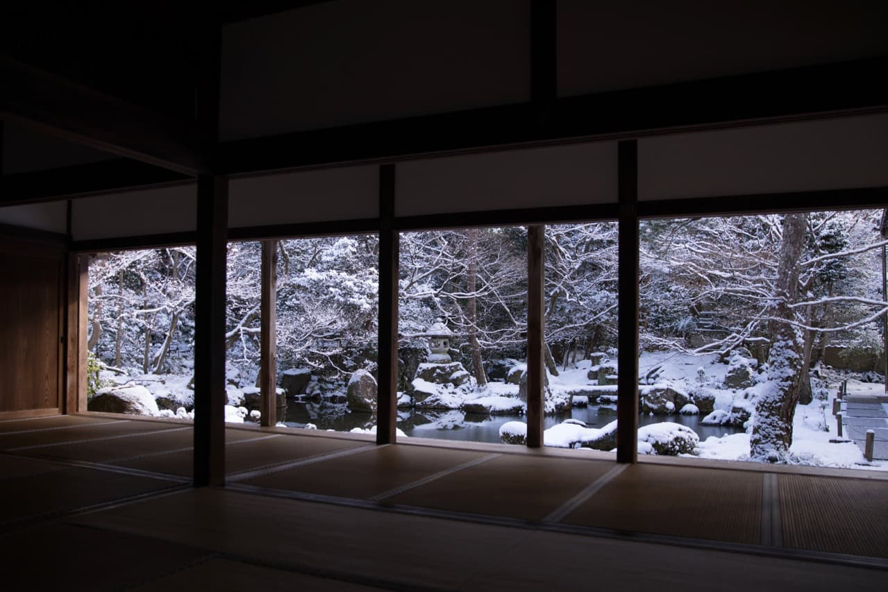 雪の蓮華寺