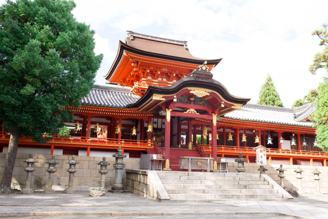 石清水八幡宮の本殿。